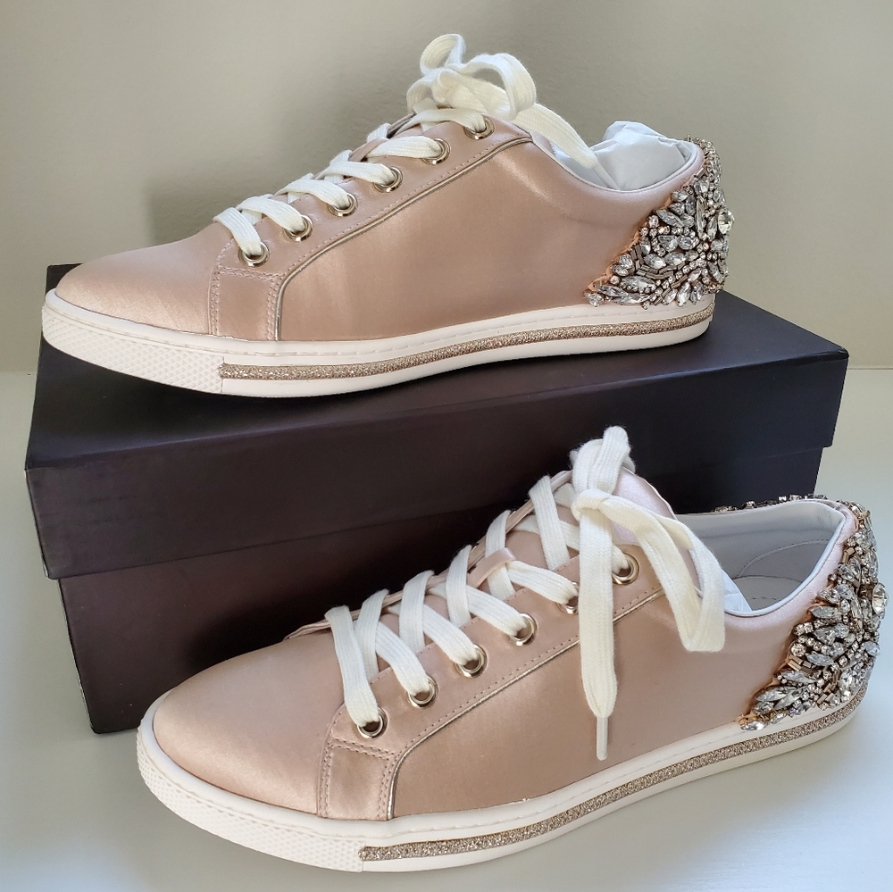 Badgley Mischka Shirley sneakers 6.5